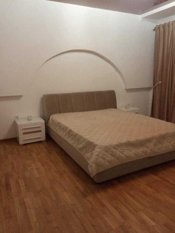 Modest Apartment Slavske Luaran gambar