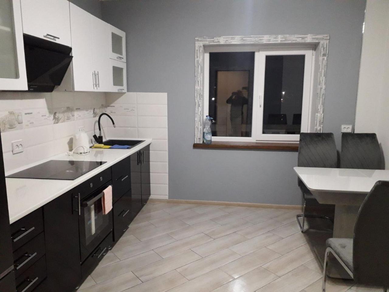 Modest Apartment Slavske Luaran gambar