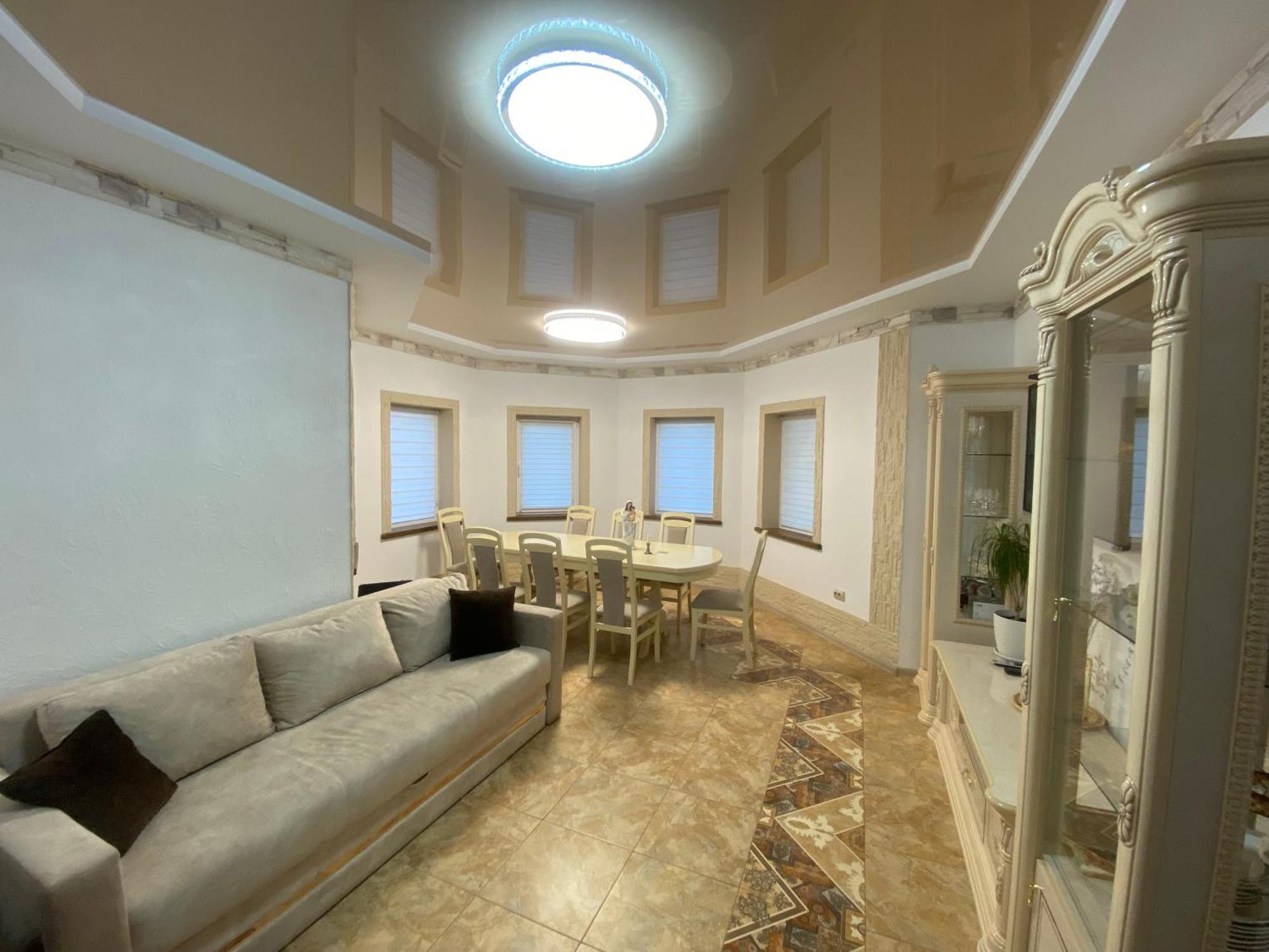 Modest Apartment Slavske Luaran gambar